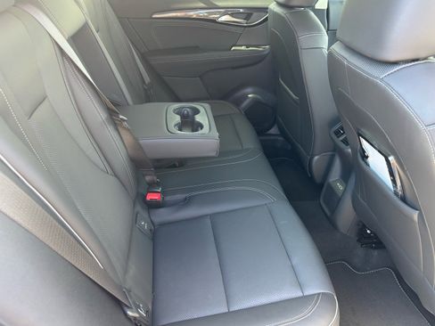 Used 2023 Buick Envision Essence image 25