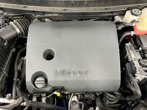 Used 2023 Buick Enclave Essence FWD image 25