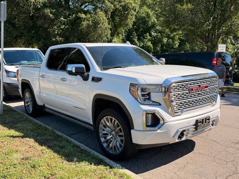 Used 2019 GMC Sierra 1500 Denali w/ Denali Ultimate Package AWD/4WD image 2