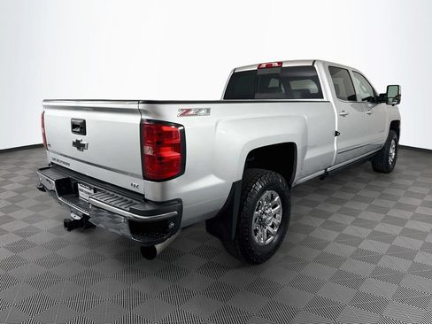 Used 2016 Chevrolet Silverado 3500 LTZ w/ Duramax Plus Package AWD/4WD image 7