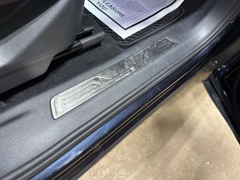 Certified 2025 Volkswagen Atlas Peak Edition SE image 47