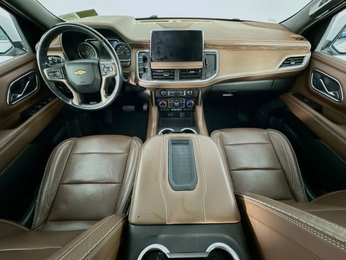 Used 2021 Chevrolet Tahoe High Country w/ Premium Package AWD/4WD image 10