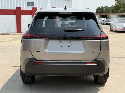 Used 2026 Toyota RAV4 LE FWD image 10