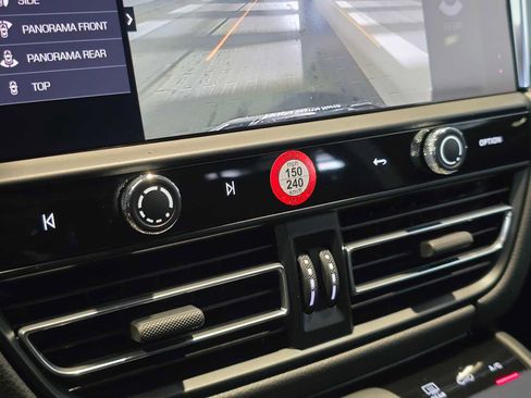 New 2025 Porsche Macan S AWD/4WD image 32