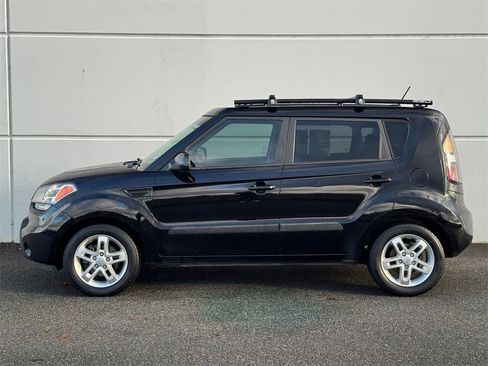Used 2011 Kia Soul + w/ Audio Pkg image 4