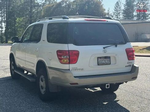 Used 2003 Toyota Sequoia SR5 image 8