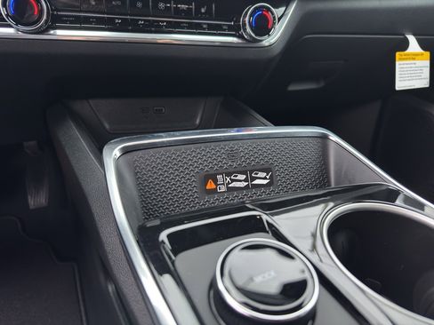 New 2026 Chevrolet Equinox LT w/ Convenience Package II image 14