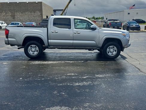 Used 2023 Toyota Tacoma SR AWD/4WD image 9