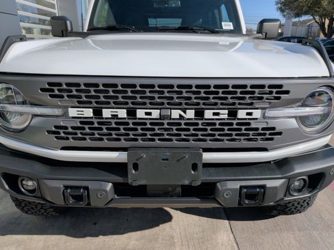 Used 2023 Ford Bronco Badlands image 40