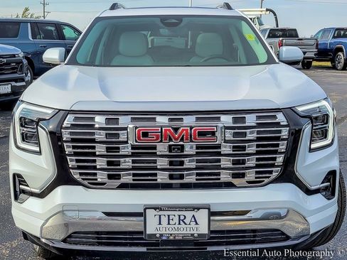 New 2026 GMC Terrain Denali w/ LPO, Floor Liner Package image 4