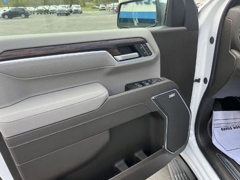 New 2026 GMC Sierra 1500 SLT w/ SLT Premium Plus Package image 12