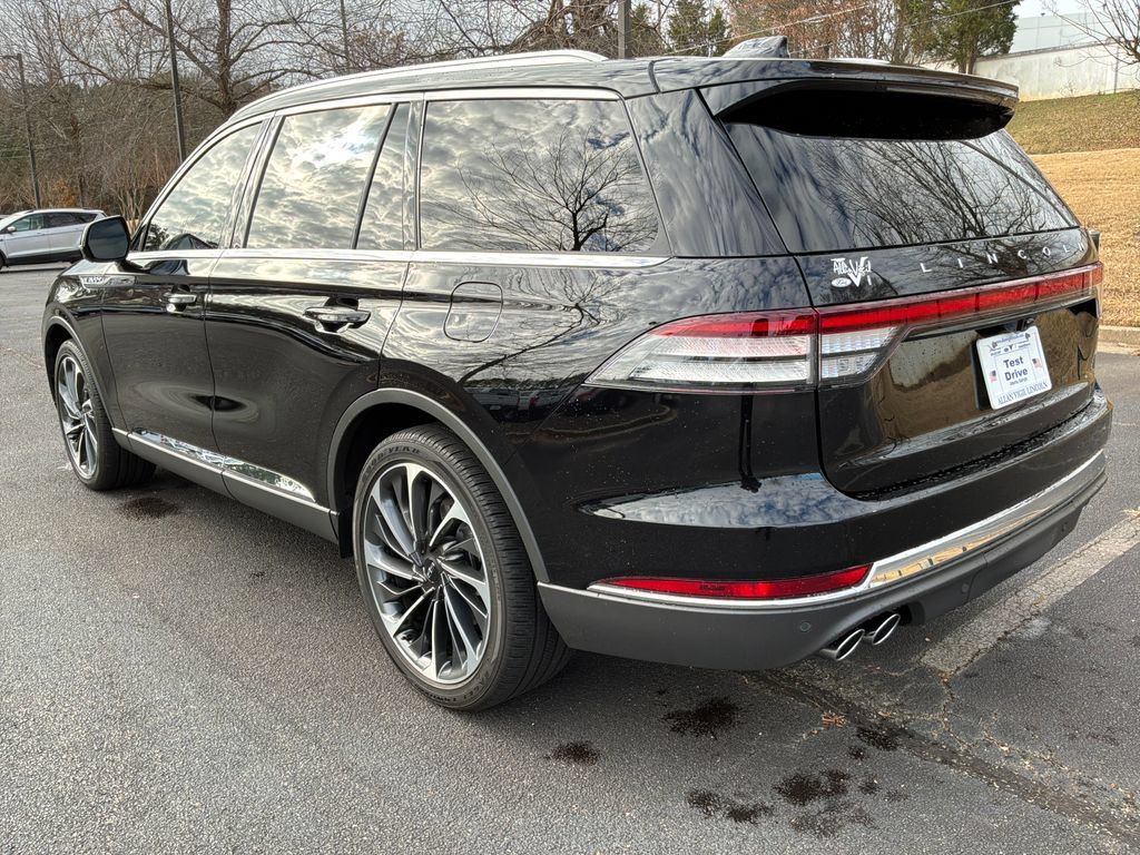 Certified 2025 Lincoln Aviator Reserve w/ Illumination Package RWD image 7