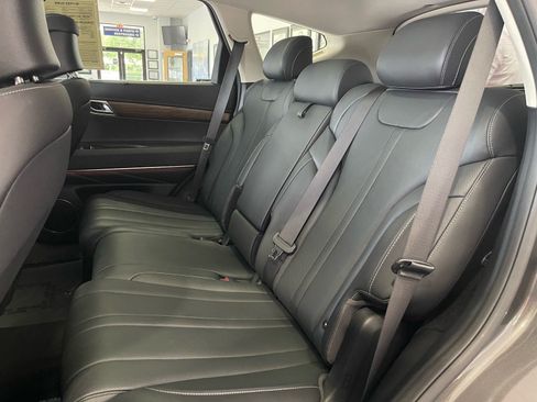 Used 2025 Genesis GV80 2.5T Advanced AWD/4WD image 33
