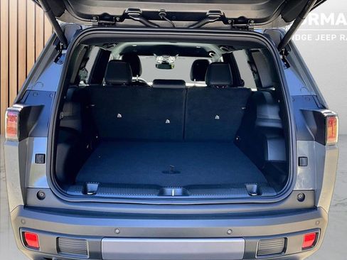 New 2026 Jeep Cherokee Limited image 23