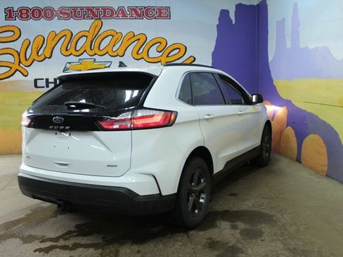 Used 2022 Ford Edge SEL w/ Sport Appearance Package image 8