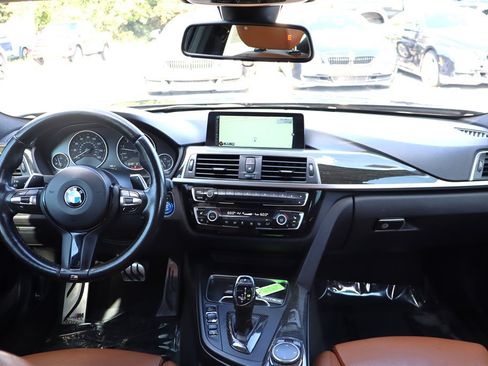 Used 2016 BMW 340i Sedan w/ M Sport Package RWD image 16