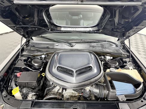 Used 2016 Dodge Challenger R/T Scat Pack RWD image 24