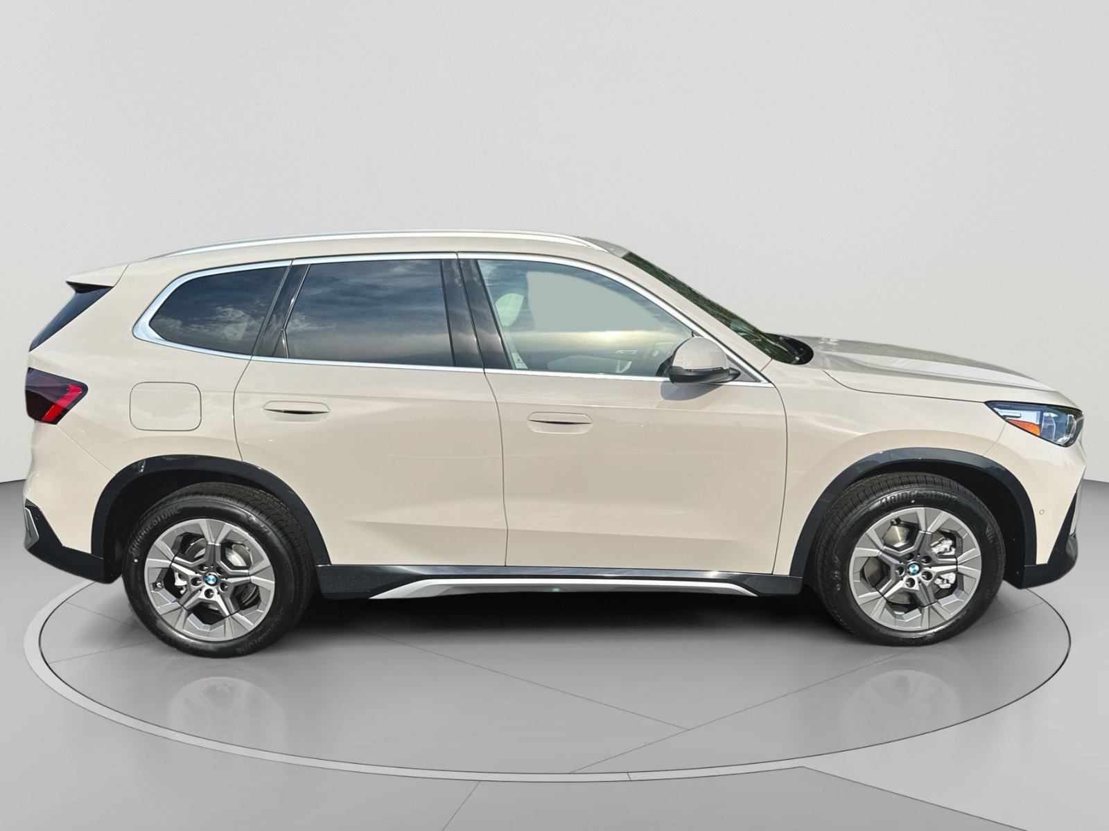New 2027 BMW X1 xDrive28i AWD/4WD image 34