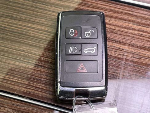 Used 2019 Land Rover Range Rover Sport HSE image 45