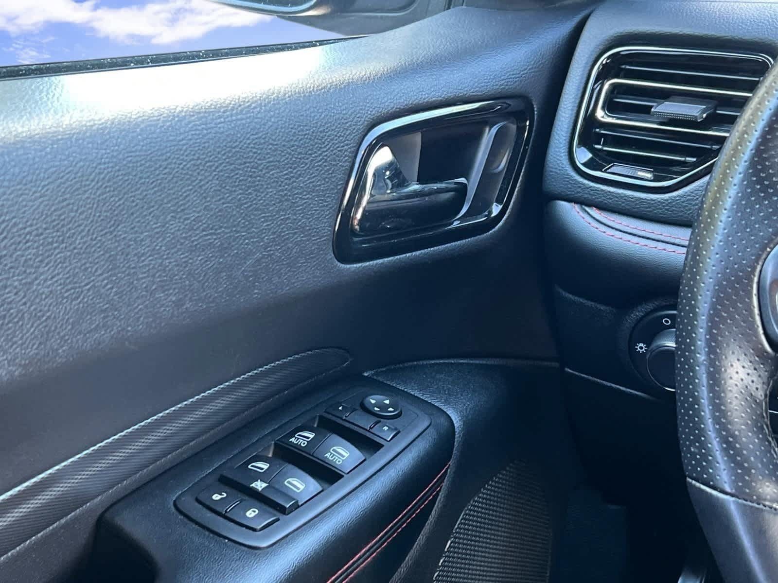Used 2025 Dodge Durango GT AWD/4WD image 20