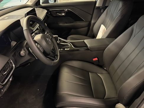 Certified 2025 Acura ADX AWD image 31