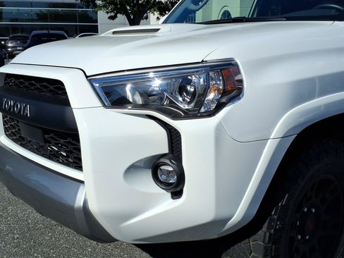 Used 2024 Toyota 4Runner TRD Off-Road Premium w/ Moonroof Package AWD/4WD image 2
