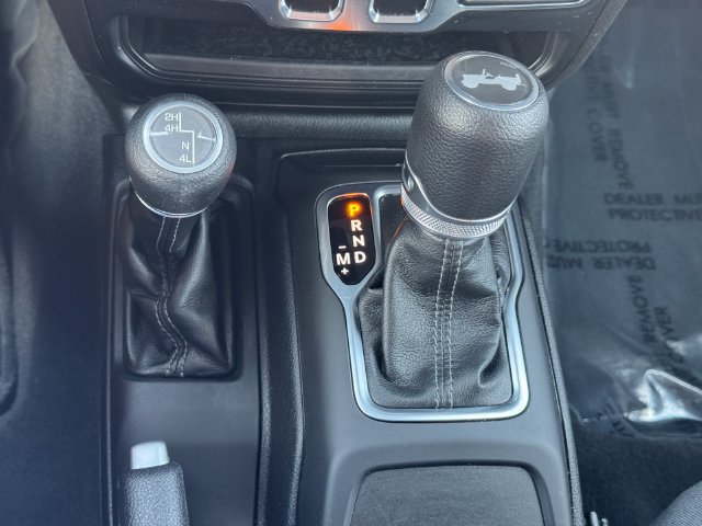 Certified 2025 Jeep Wrangler Sport AWD/4WD image 35
