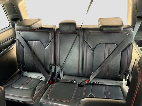 Used 2024 Ford Expedition Limited RWD image 29