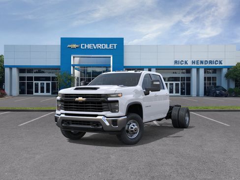 New 2026 Chevrolet Silverado 3500 W/T AWD/4WD image 10