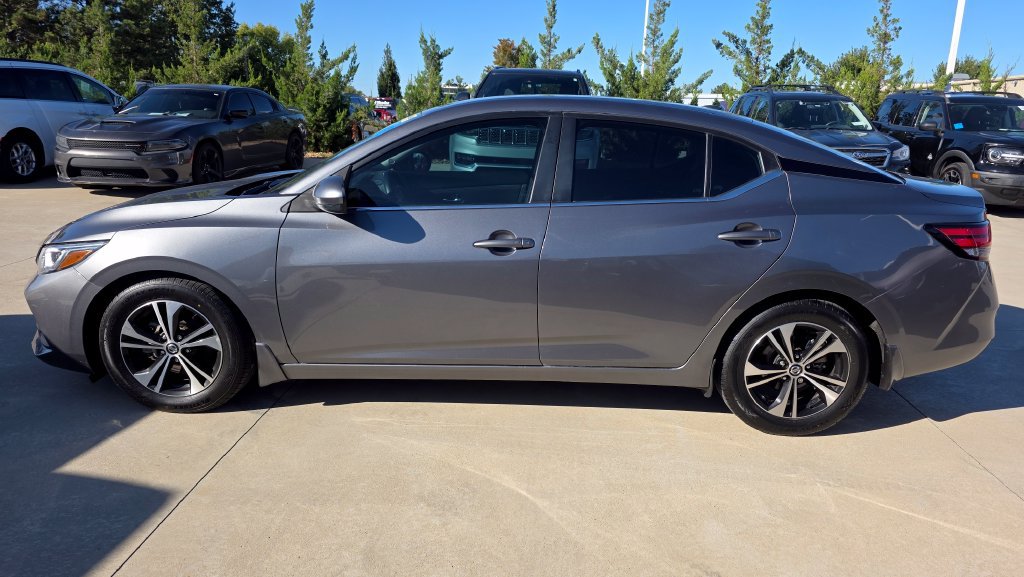 Used 2023 Nissan Sentra SV FWD image 2
