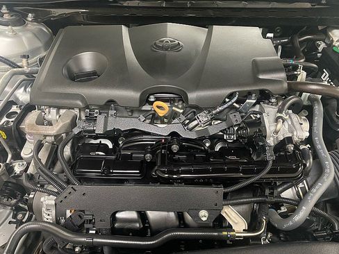 Used 2022 Toyota Camry SE image 17