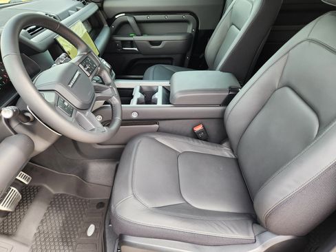 New 2026 Land Rover Defender 90 V8 image 13