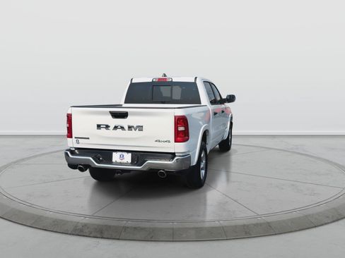 Used 2025 RAM 1500 Big Horn AWD/4WD image 8