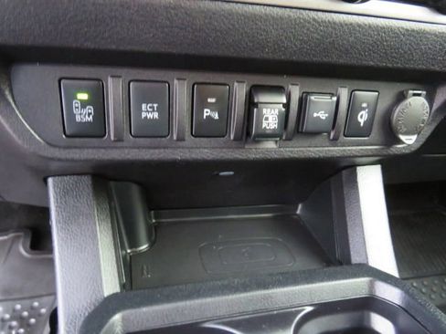 Certified 2021 Toyota Tacoma TRD Off-Road w/ Technology Package image 28