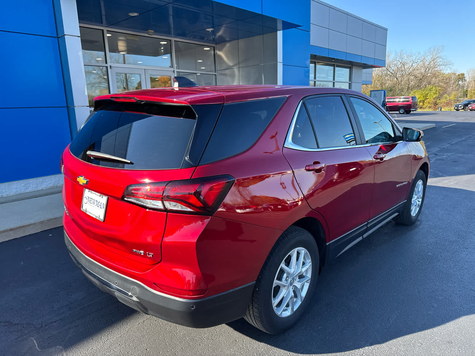 Used 2024 Chevrolet Equinox LT AWD/4WD image 7