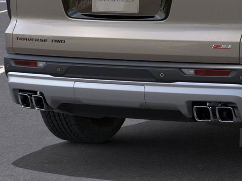 New 2026 Chevrolet Traverse Z71 w/ LPO, Floor Liner Package AWD/4WD image 14