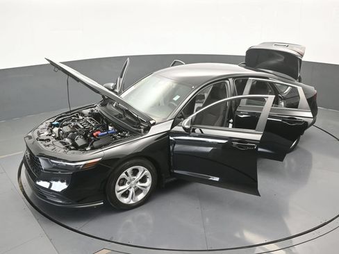 Used 2025 Honda Accord LX image 63