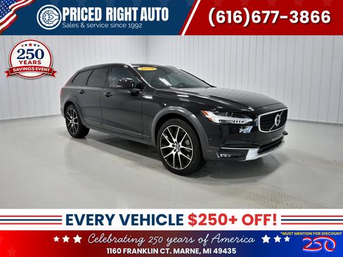 Used 2018 Volvo V90 T6 Cross Country w/ Convenience Package AWD/4WD image 1