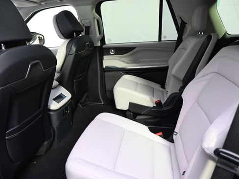 New 2026 Lincoln Navigator Reserve w/ Jet Appearance Package AWD/4WD image 21