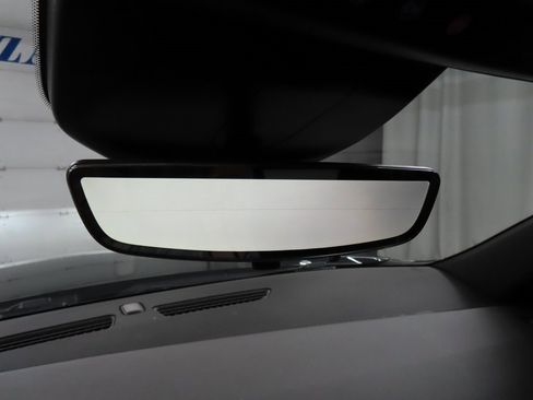 Used 2023 Cadillac Escalade ESV Sport image 38