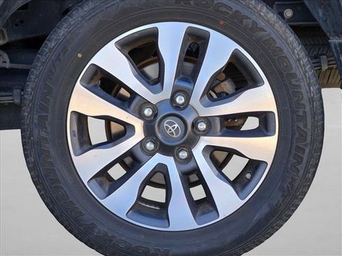Used 2019 Toyota Tundra Limited w/ Limited Premium Package AWD/4WD image 23