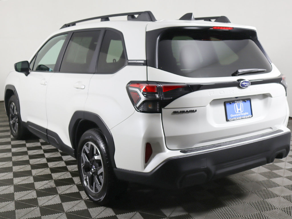 Used 2026 Subaru Forester Premium AWD/4WD image 9