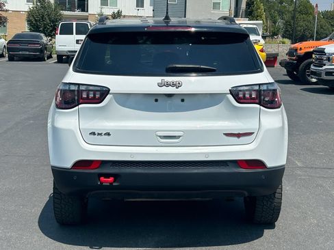 Used 2025 Jeep Compass Trailhawk AWD/4WD image 7