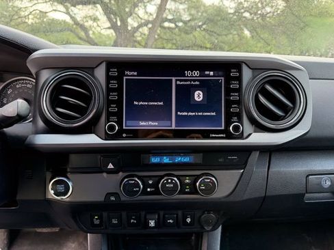 Used 2021 Toyota Tacoma TRD Sport w/ Technology Package RWD image 13