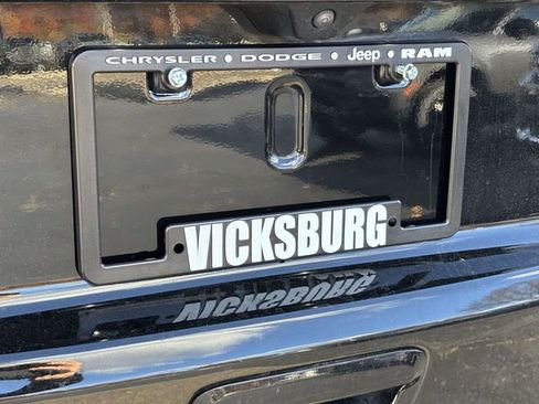 Used 2023 Jeep Compass Sport image 36