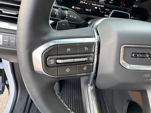Used 2026 GMC Acadia Denali Ultimate w/ LPO, Floor Liner Package AWD/4WD image 30