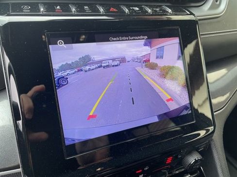 Certified 2023 Jeep Grand Cherokee L Laredo image 29