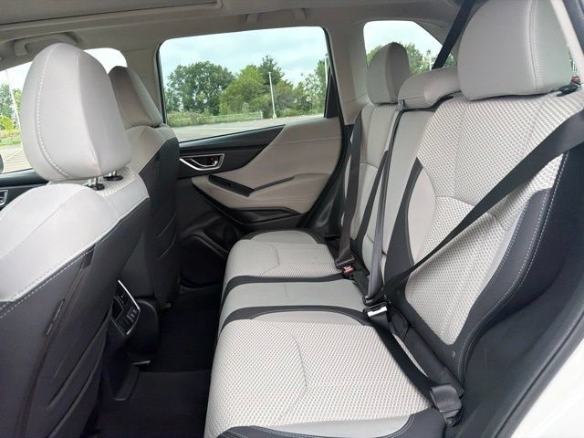 Used 2021 Subaru Forester Premium AWD/4WD image 15