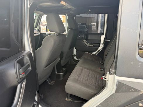 Used 2012 Jeep Wrangler Unlimited Sport image 8