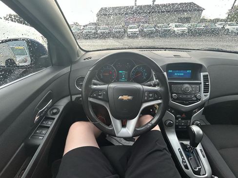 Used 2013 Chevrolet Cruze LT FWD image 24